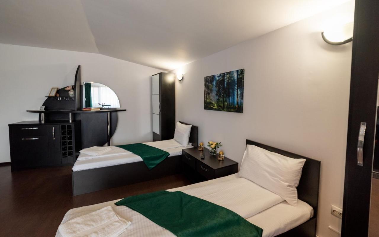 Escala Rooms Ghimbav Extérieur photo