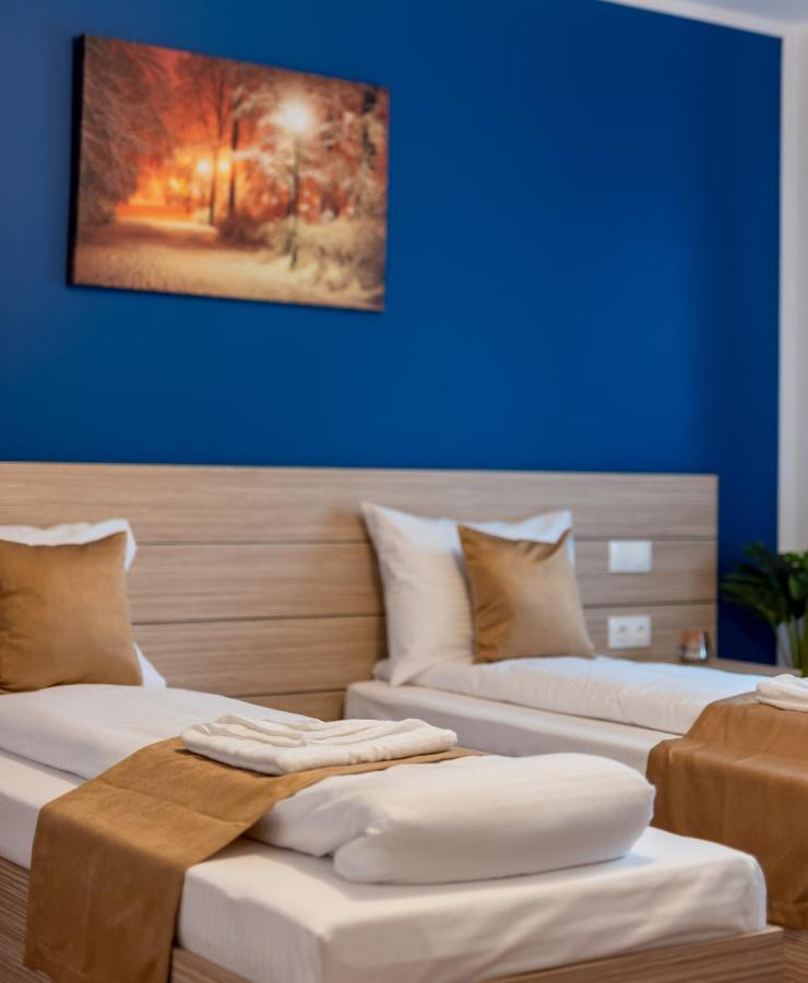 Escala Rooms Ghimbav Extérieur photo